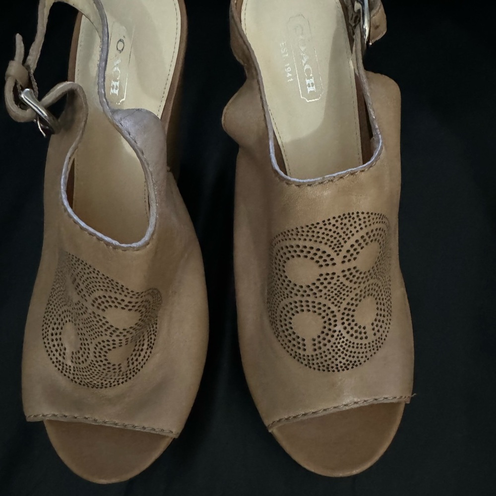💰 SOLD 🔥🔥🔥 Leather wedge shoes